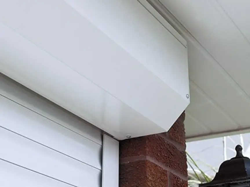 Deluxe Roller Garage Door Roll In White, In An Aluminium Case.