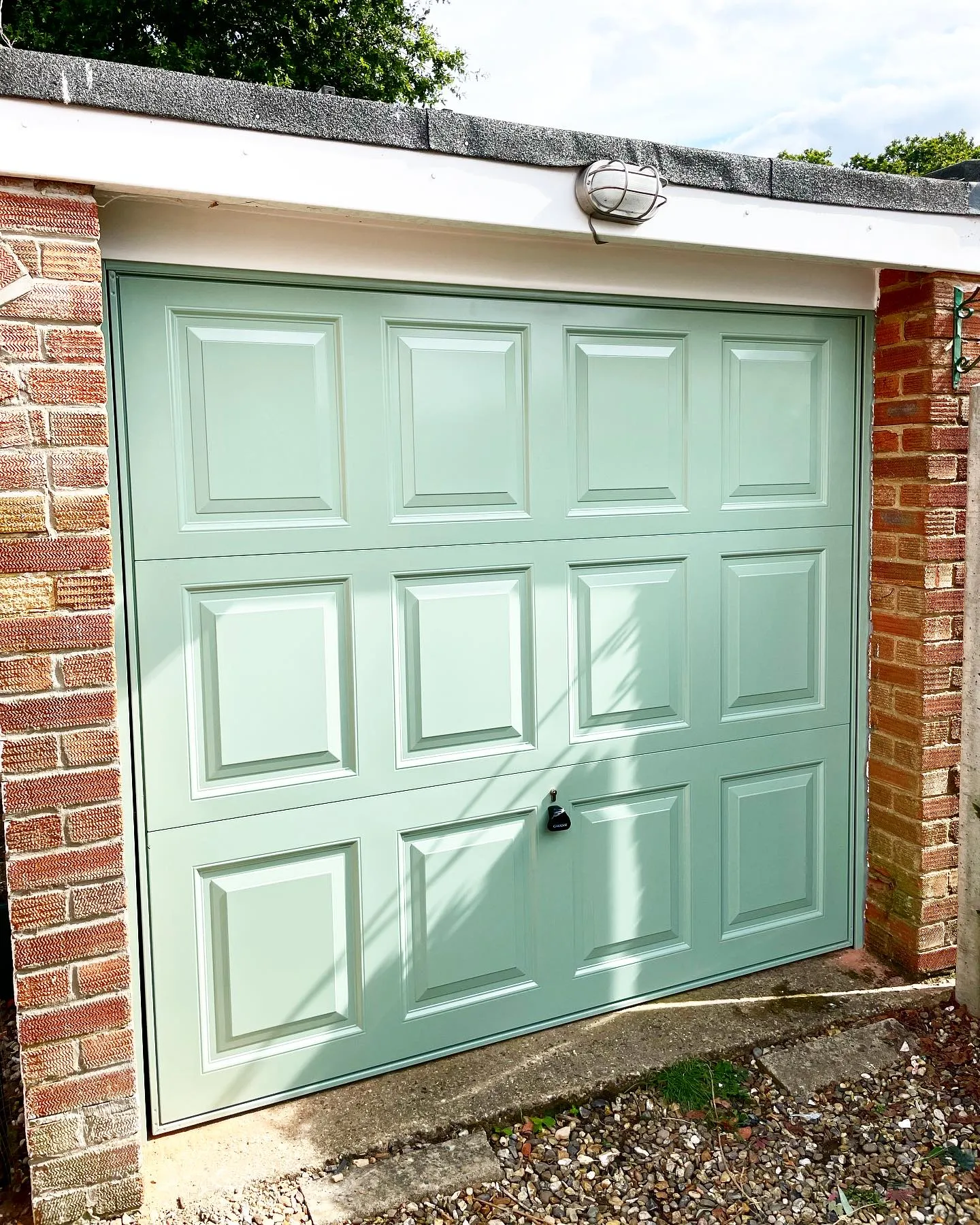 Georgian Garador In Chartwell Green | J Brady Garage Doors Ltd